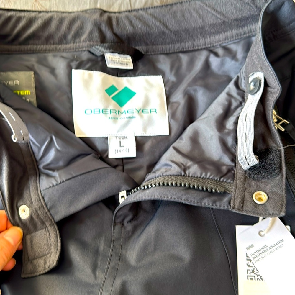 Obermeyer teen ski and snowboard pants new with tags